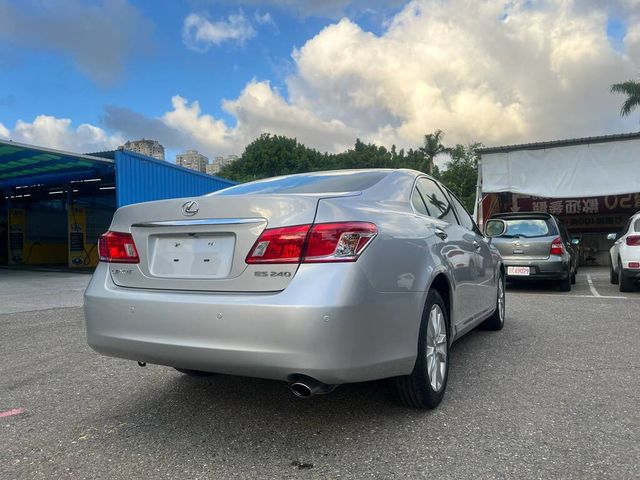 LEXUS凌志 ES240  第2張相片