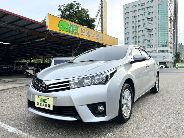 TOYOTA豐田 ALTIS  第1張相片