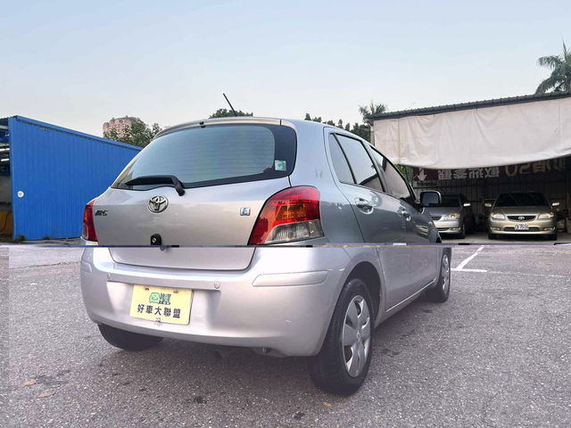 TOYOTA豐田 YARIS  第2張相片