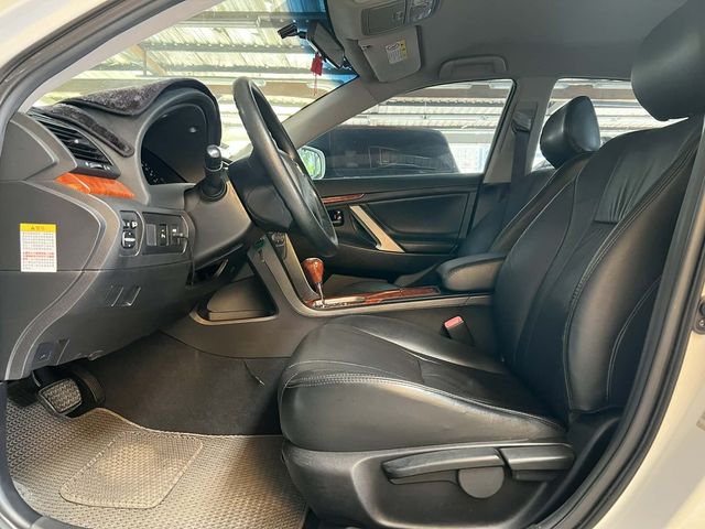TOYOTA豐田 CAMRY  第7張相片