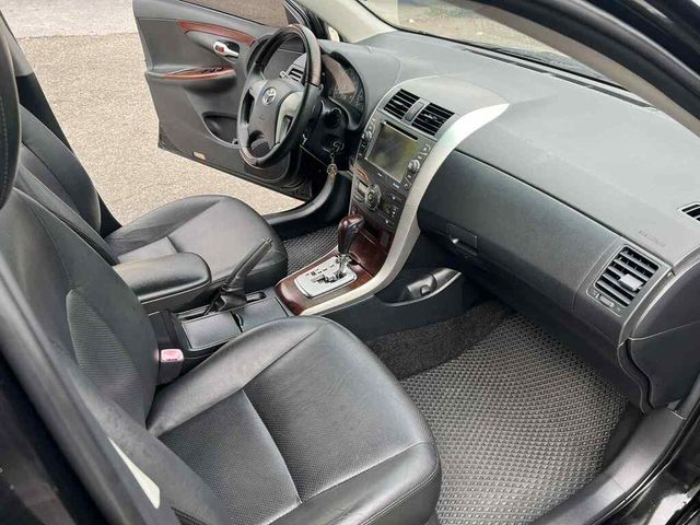 TOYOTA豐田 ALTIS  第7張相片