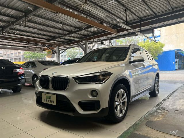 BMW寶馬 X1  第1張相片