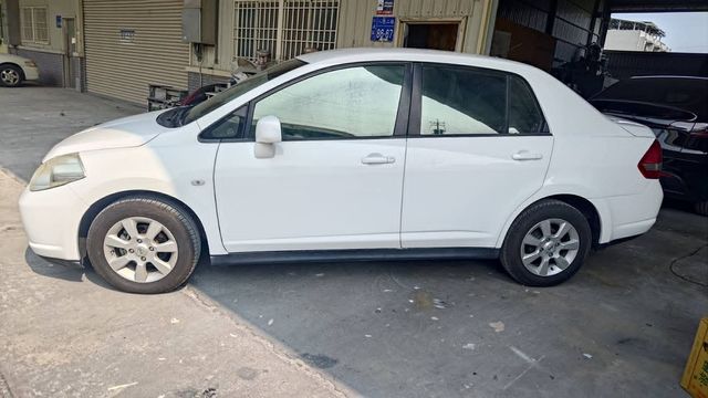 NISSAN日產 TIIDA  第3張相片