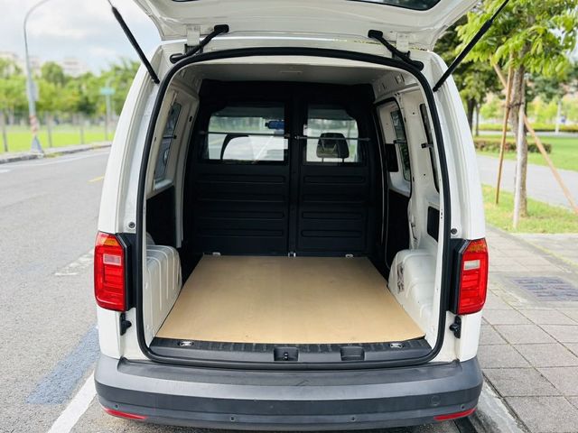 VOLKSWAGEN福斯 CADDY  第4張相片