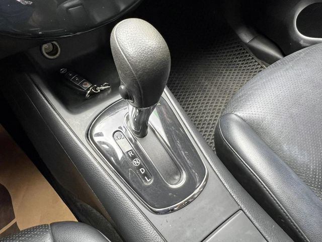 Nissan Tiida  第2張相片