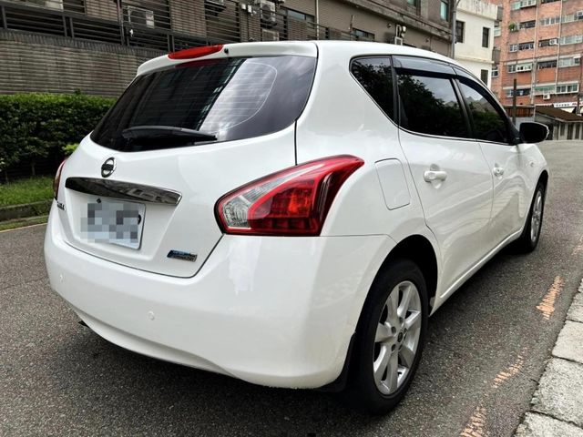 Nissan Tiida  第7張相片