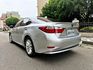 Lexus ES  第2張縮圖