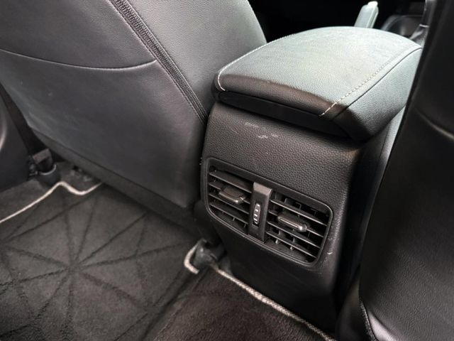 Toyota ALTIS  第9張相片