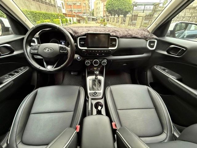 Hyundai Venue  第7張相片