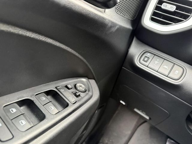 Hyundai Venue  第12張相片