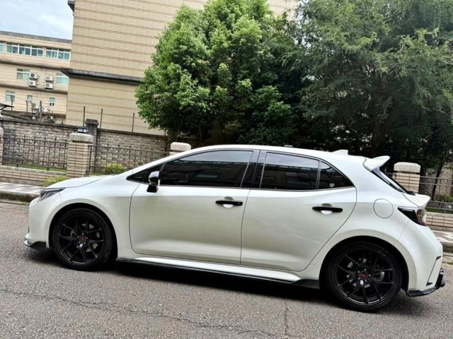 豐田 2018年 AURIS 旗艦版 一手原廠保養 精品改裝  第3張相片