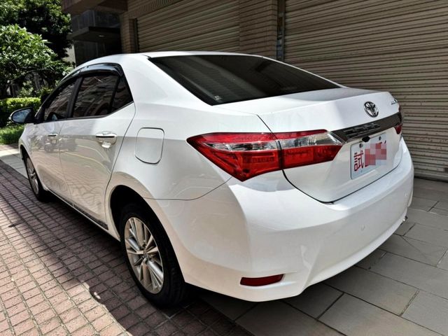 豐田 2016年 ALTIS  豪華S+ 免鑰啟閉 大螢幕  第3張相片