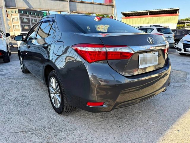 Toyota ALTIS  第2張相片