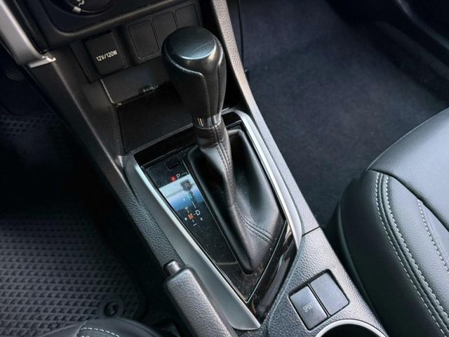 Toyota ALTIS  第3張相片