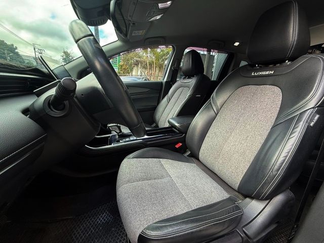 Luxgen URX  第8張相片