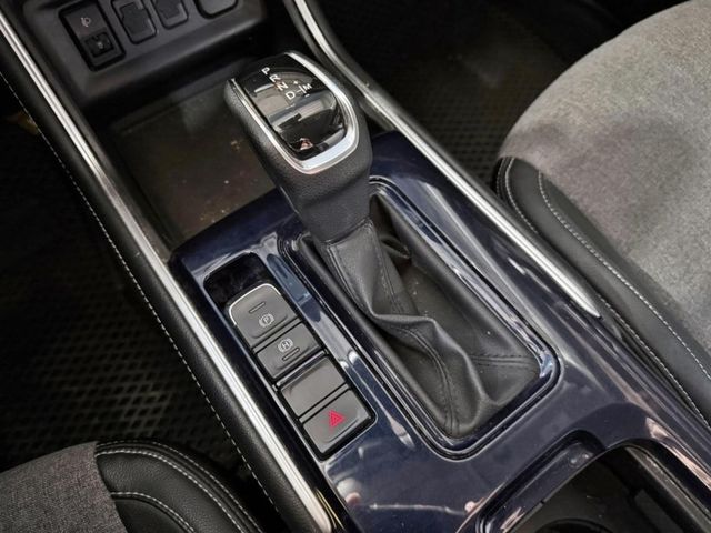 Luxgen URX  第13張相片