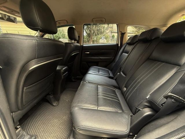 Mitsubishi Outlander  第8張相片