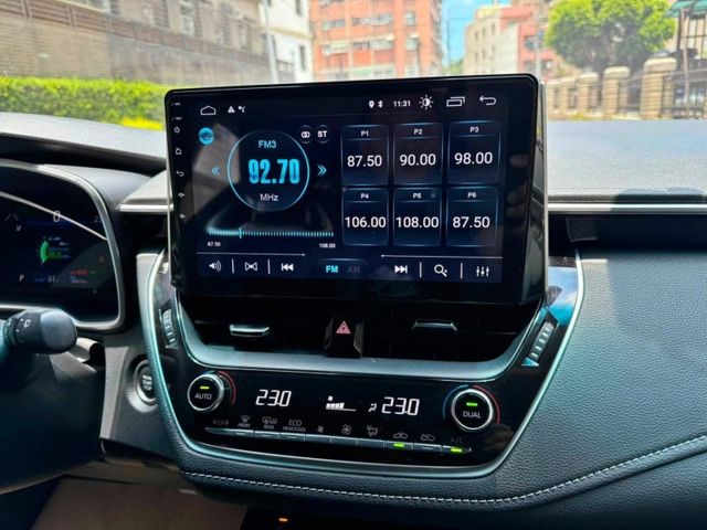 Toyota Auris  第2張相片