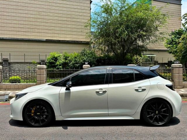 Toyota Auris  第6張相片