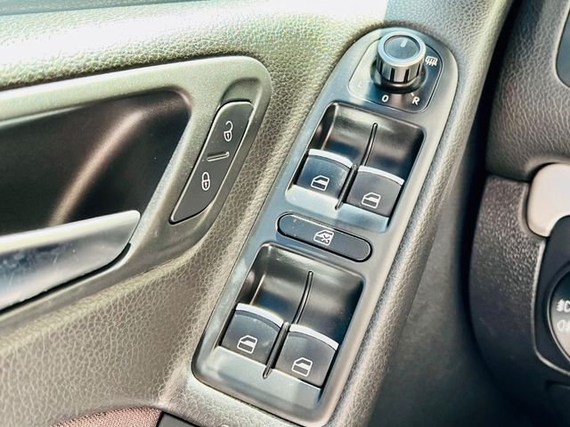 VOLKSWAGEN福斯 GOLF  第12張相片