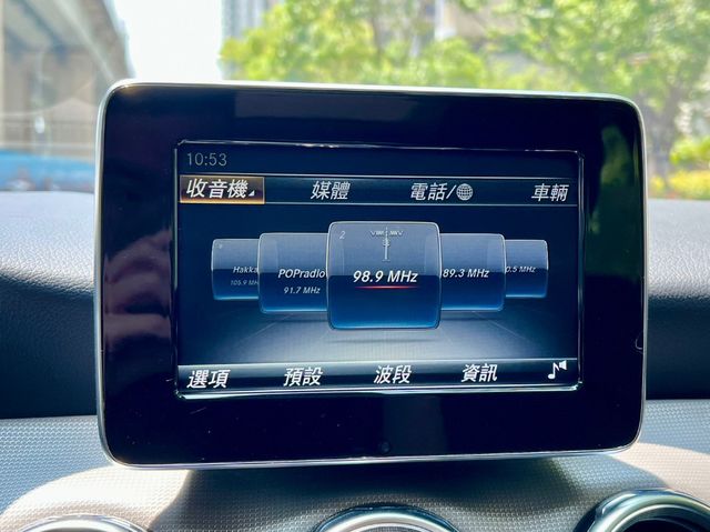 M-BENZ賓士 GLA200  第9張相片