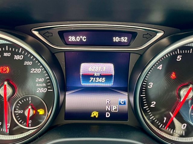 M-BENZ賓士 GLA200  第15張相片