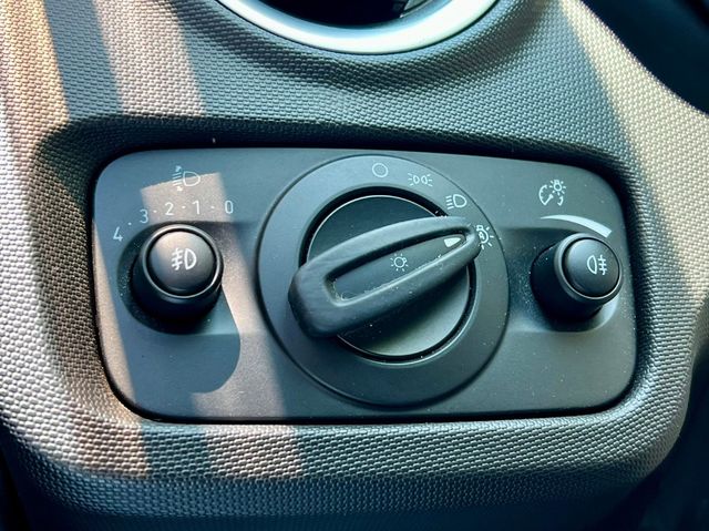 FORD福特 FIESTA  第15張相片