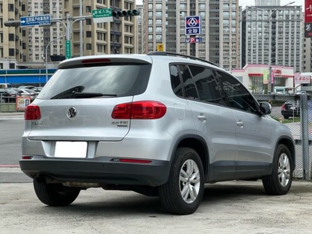 VOLKSWAGEN福斯 TIGUAN  第2張相片