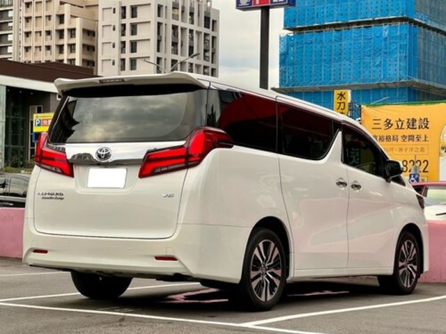 TOYOTA豐田 ALPHARD  第2張相片