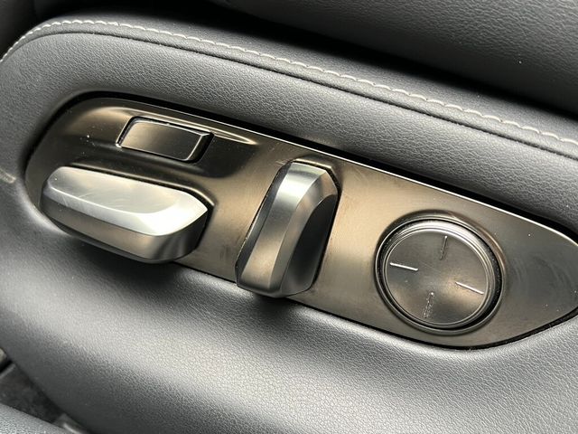 LEXUS凌志 LS350  第15張相片