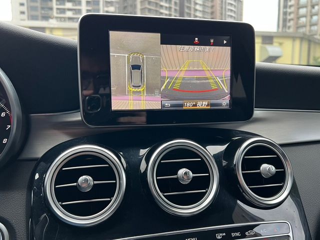 M-BENZ賓士 GLC250  第11張相片
