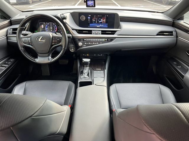 LEXUS凌志 ES200  第9張相片