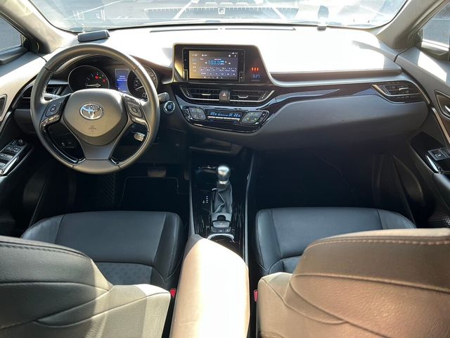 TOYOTA豐田 C-HR  第9張相片