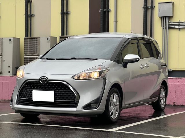 TOYOTA豐田 SIENTA  第1張相片