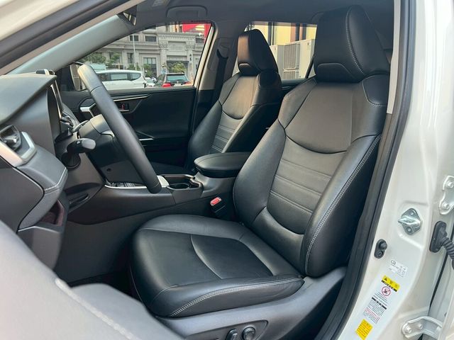 TOYOTA豐田 RAV4  第3張相片
