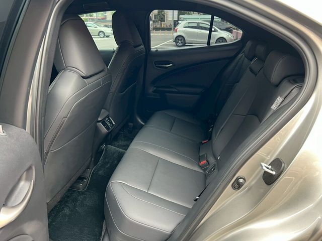 LEXUS凌志 UX200  第4張相片