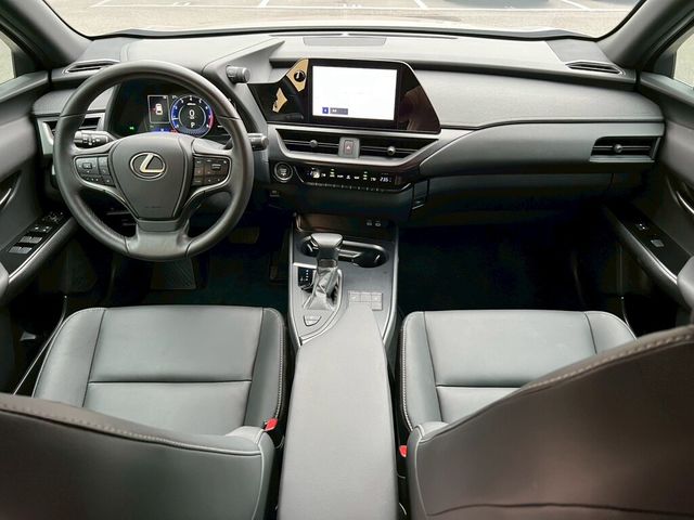 LEXUS凌志 UX200  第5張相片