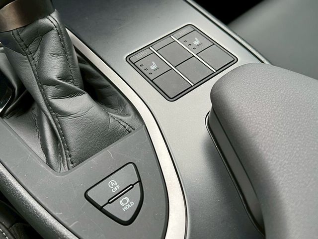 LEXUS凌志 UX200  第14張相片