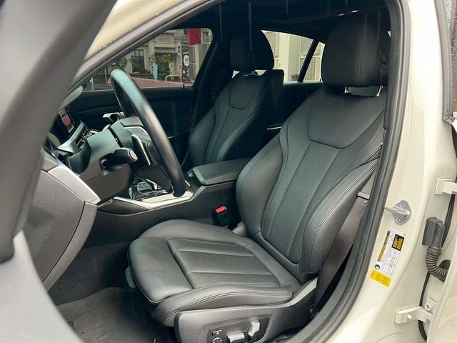 BMW寶馬 330I  第3張相片
