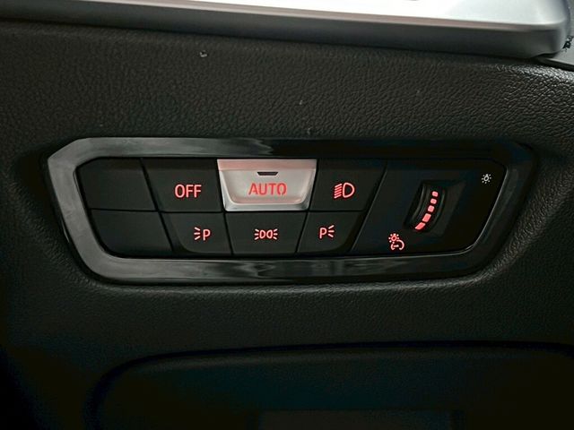 BMW寶馬 330I  第13張相片