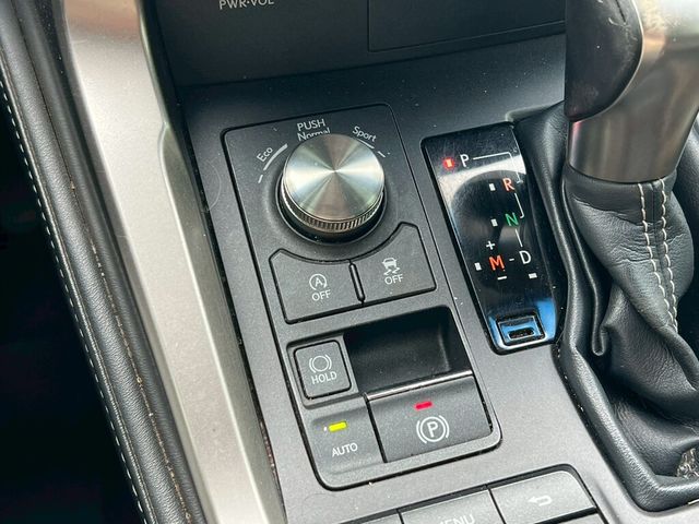LEXUS凌志 NX200  第7張相片