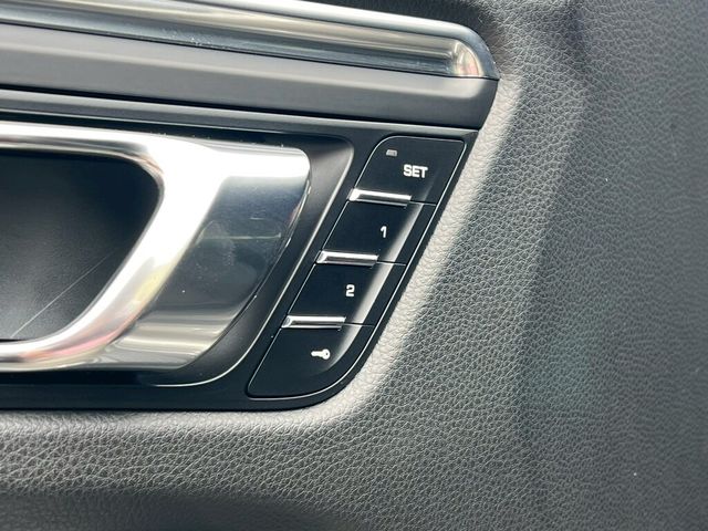 PORSCHE保時捷 MACAN  第13張相片