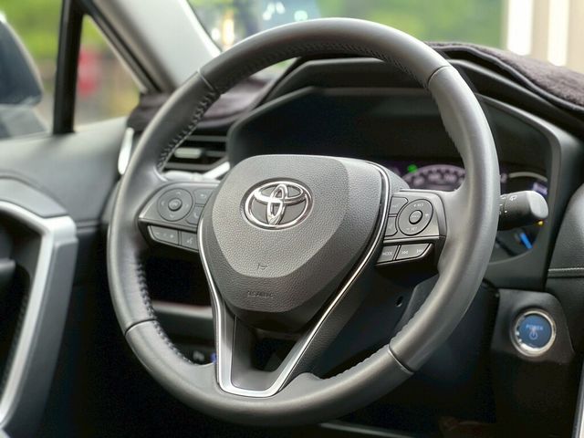 TOYOTA豐田 RAV4  第7張相片