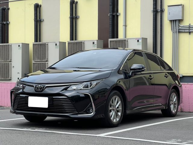 TOYOTA豐田 ALTIS  第1張相片