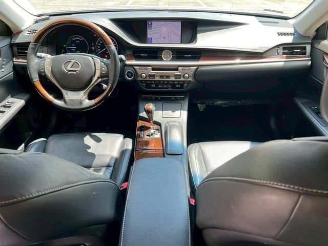 LEXUS凌志 ES300H  第5張相片
