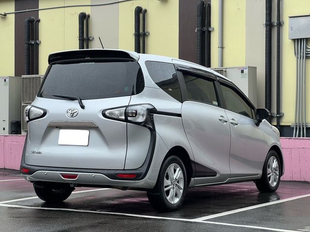 TOYOTA豐田 SIENTA  第2張相片