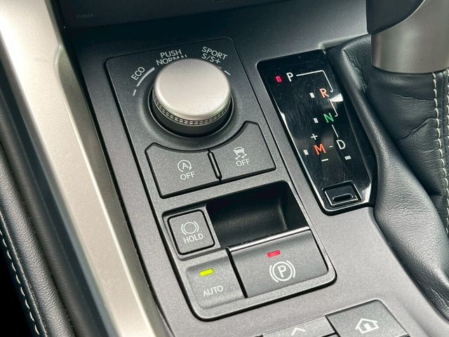 LEXUS凌志 NX200T  第18張相片