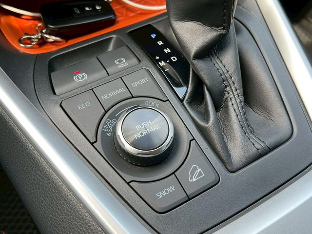 TOYOTA豐田 RAV4  第15張相片