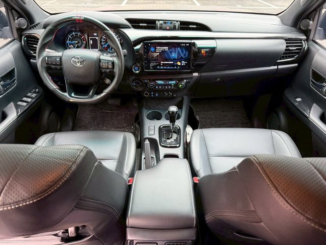 TOYOTA豐田 HILUX  第5張相片