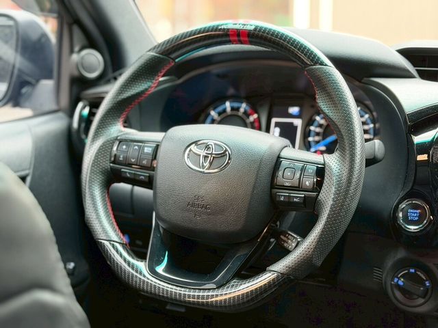 TOYOTA豐田 HILUX  第6張相片